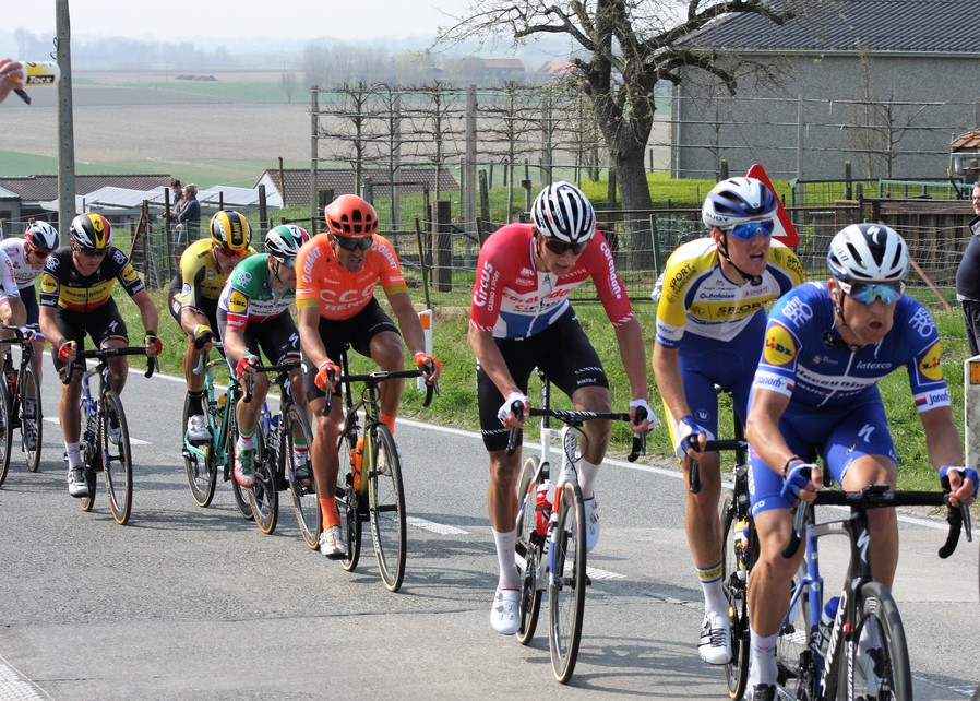 Van der Poel spurtte zich naar een vierde plaats in Wevelgem