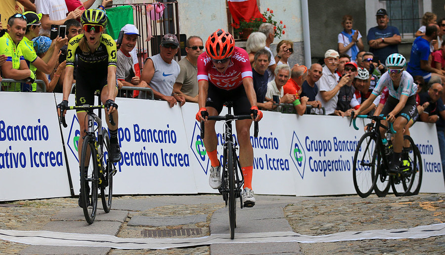 Giro Rosa - Marianne Vos wint ook in Piedicavallo