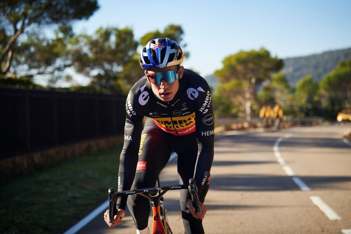 Wout van Aert wint E3 Harelbeke