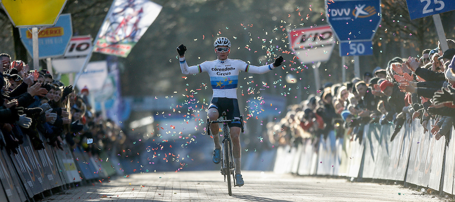 Van der Poel vlamt weer als vanouds