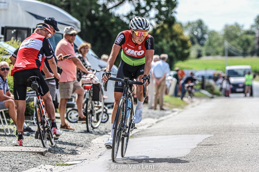 Sanne Cant geniet van elk moment op de fiets