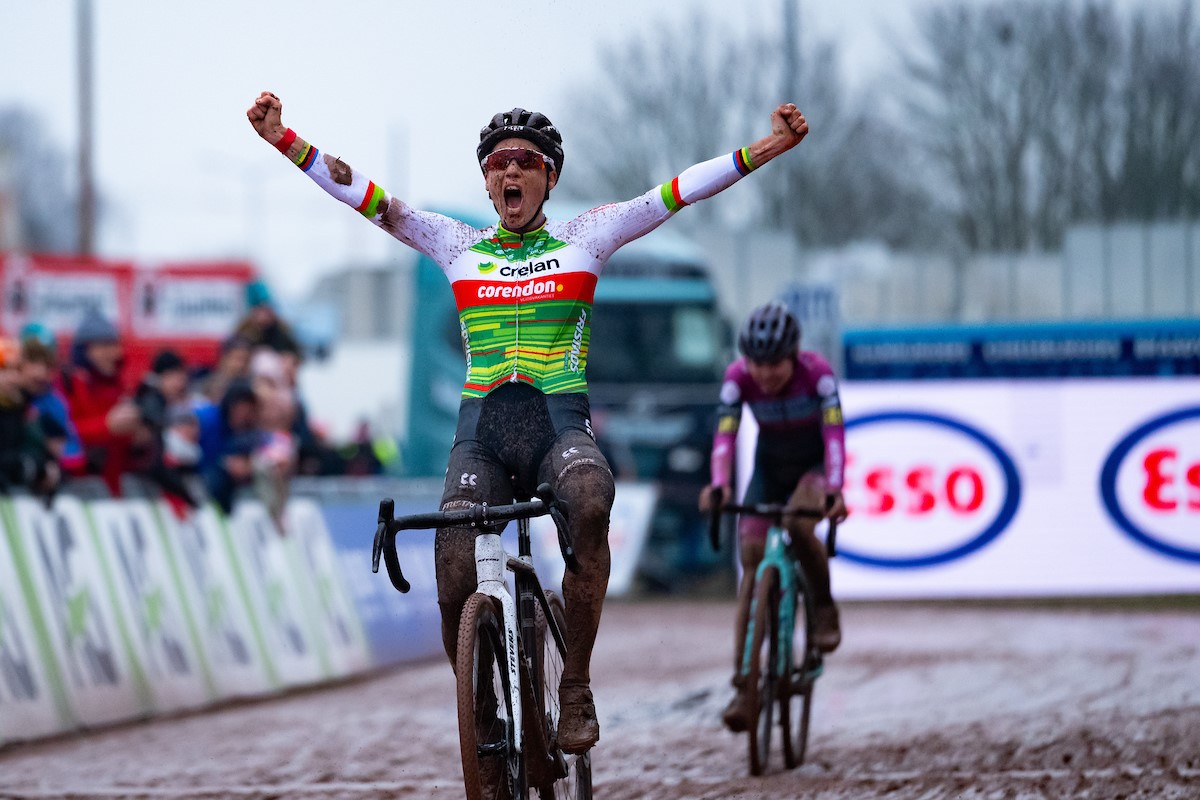 Sanne Cant verovert haar 15de Belgische veldrittitel