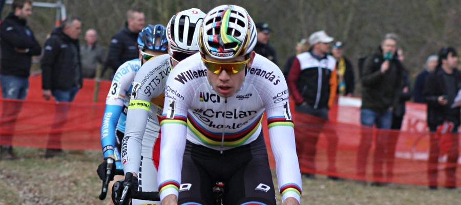 Wout van Aert rijdt in 2018 volledig klassiek voorjaar op de weg