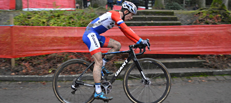 Lars van der Haar de beste in Heusden-Zolder, Pauwels 99 % zeker van eindwinst WB