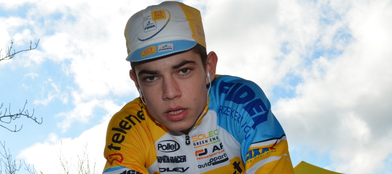 Hans van Kasteren probeerde Wout Van Aert terug in te lijven