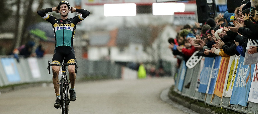 Toon Aerts schudt knappe solo uit de benen in Leuven