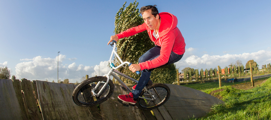 Jan Denuwelaere vindt in nieuwe leven nog tijd om te crossen