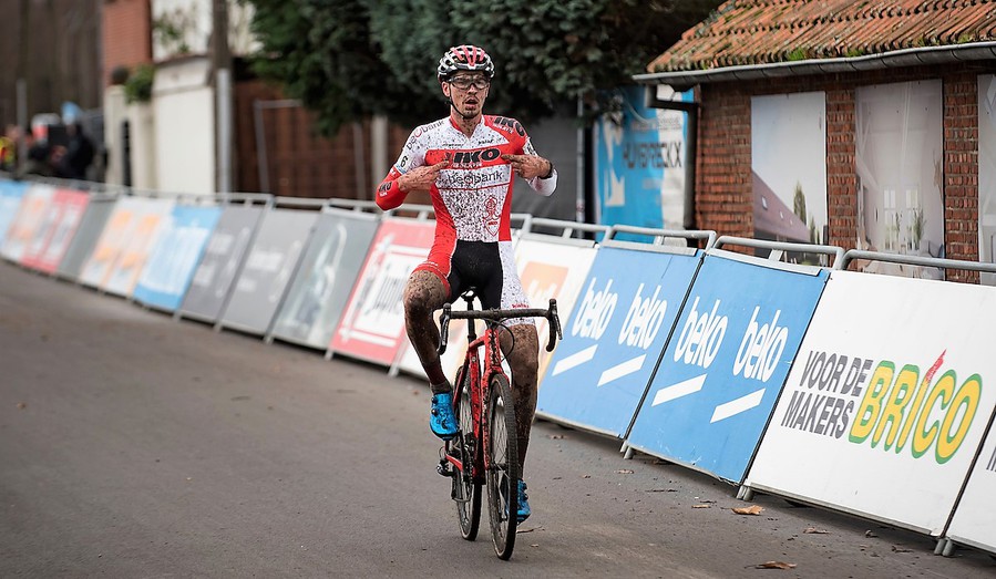 Iko-Beobank pakt zege bij nieuwelingen en juniores in Essen