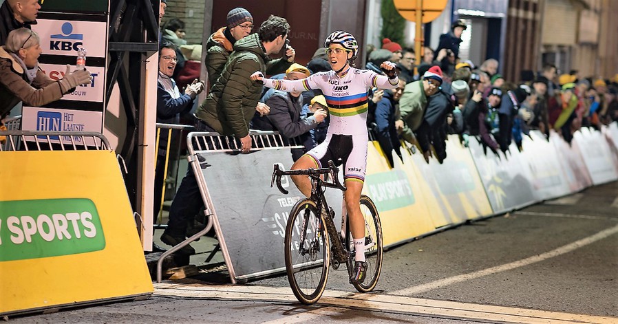 Sanne Cant wint Diegem en wordt leidster in Superprestige