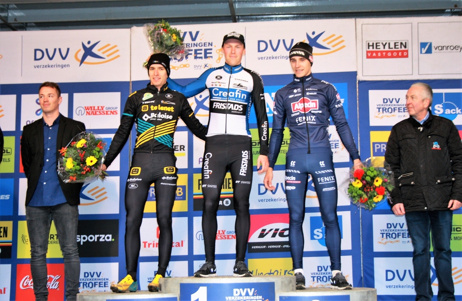 IMG_0229 podium DVV Trofee beloften.jpg (491 KB)