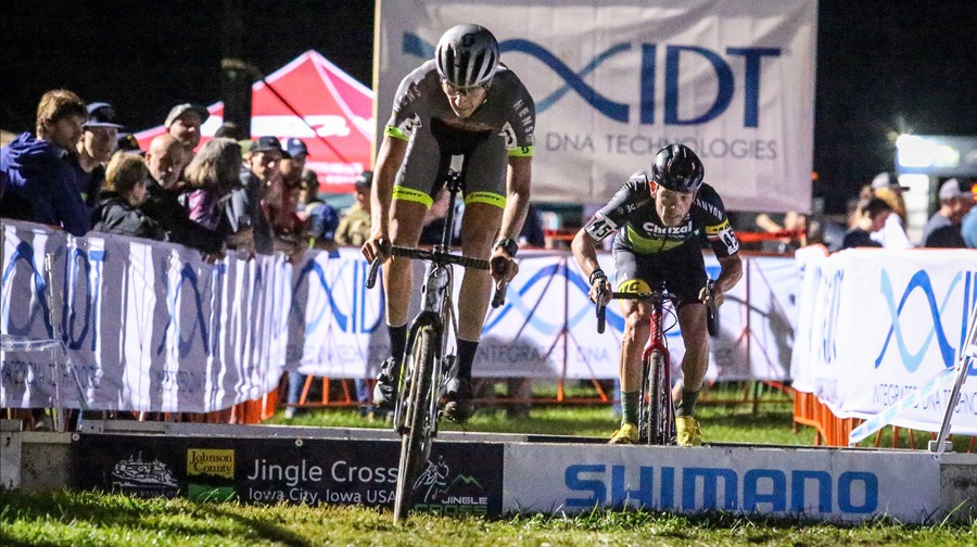 Lander Loockx zegeviert in de Jingle Cross op vrijdag