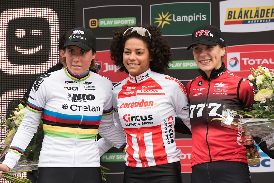 GIE_6349 podium dames Gieten 2019.JPG (750 KB)