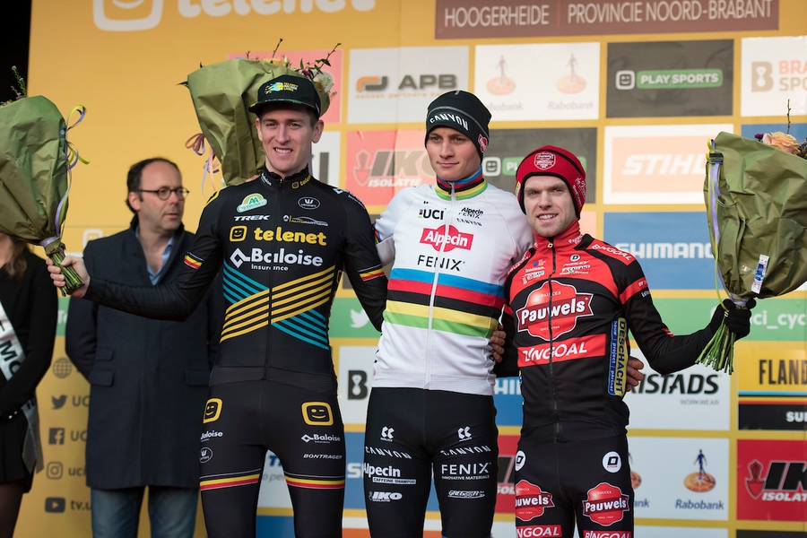 HOG_5842 podium elite heren.jpg (421 KB)