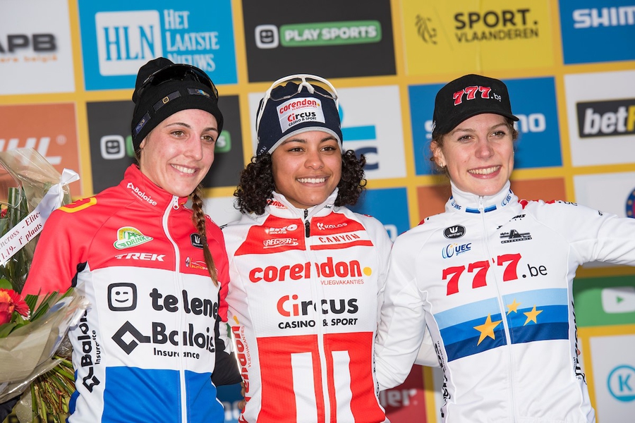 KOK_3889 podium dames.jpg (439 KB)