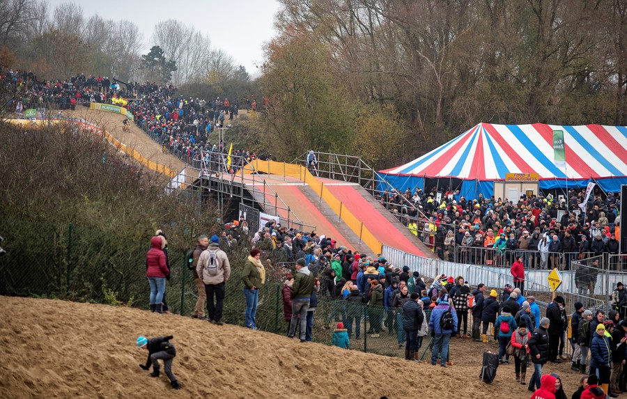 Stand in de Wereldbeker vóór Koksijde