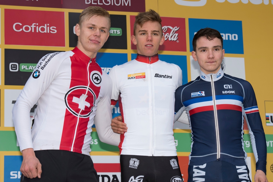 WB Namen 2019 Podium juniores TFoto.jpg (304 KB)