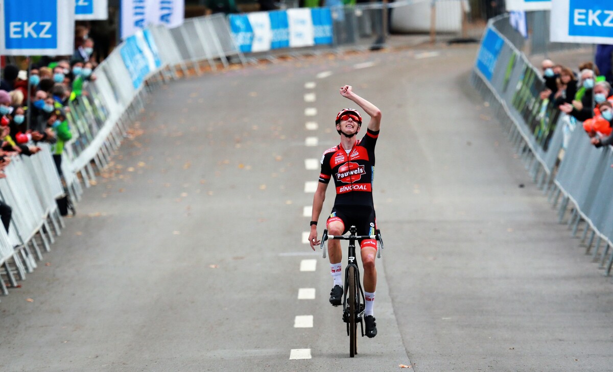 Emotionele zege voor Michael Vanthourenhout in Bern