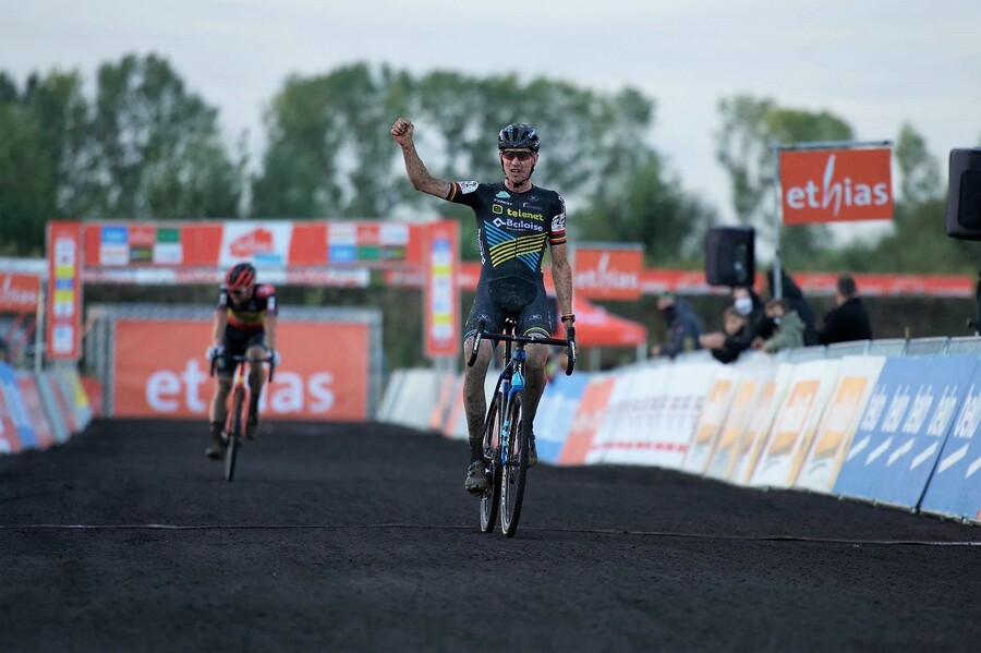 Toon Aerts was de sterkste in de Polderscross 2020