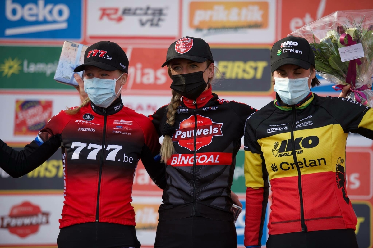 Waaslandcross 2021 podium dames.jpg (531 KB)