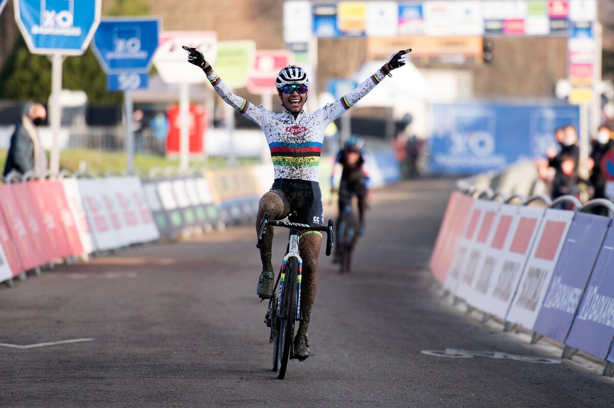 De wereldkampioene zegeviert op nieuwjaarsdag in Baal