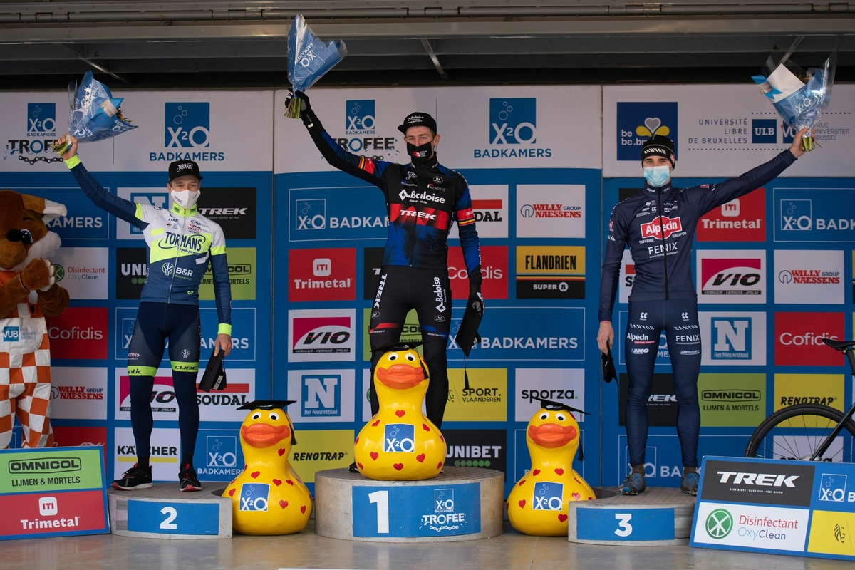 Brussel 2021 podium heren.jpg (657 KB)