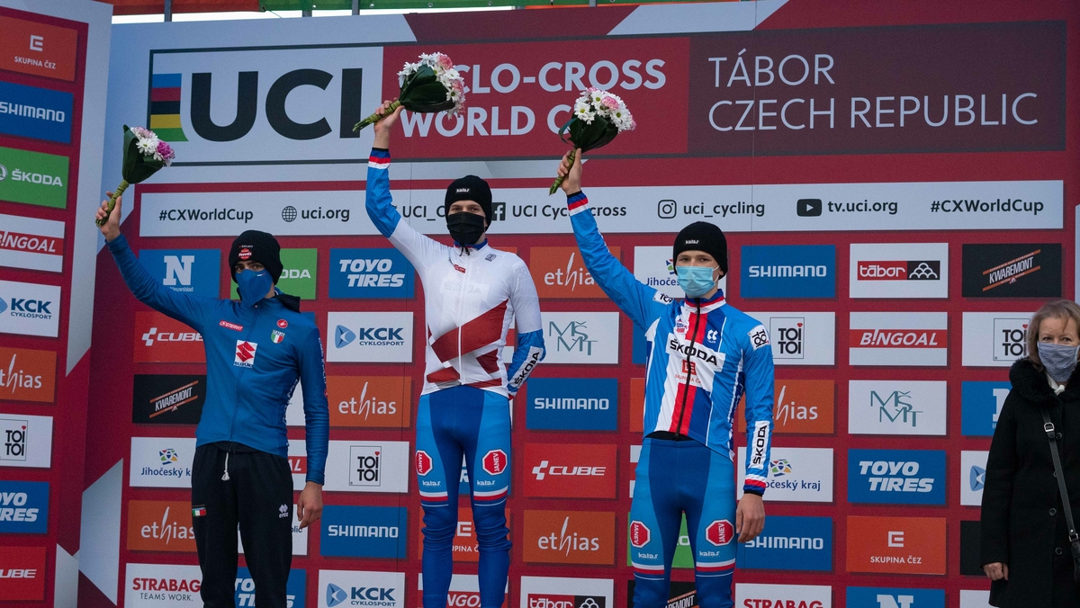 WB Tabor podium juniores heren.jpg (671 KB)