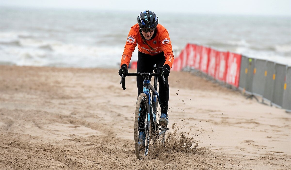 Lucinda Brand heeft de wereldtitel veldrijden te pakken