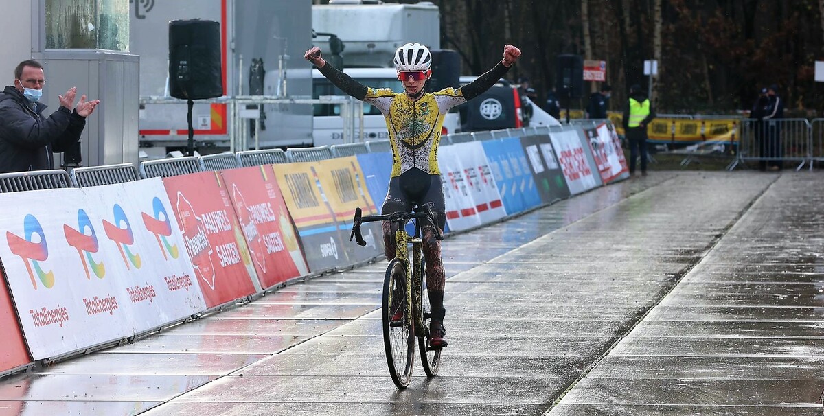 Van Den Boer en Van Den Broek zijn de winnaars bij de nieuwelingen in Essen