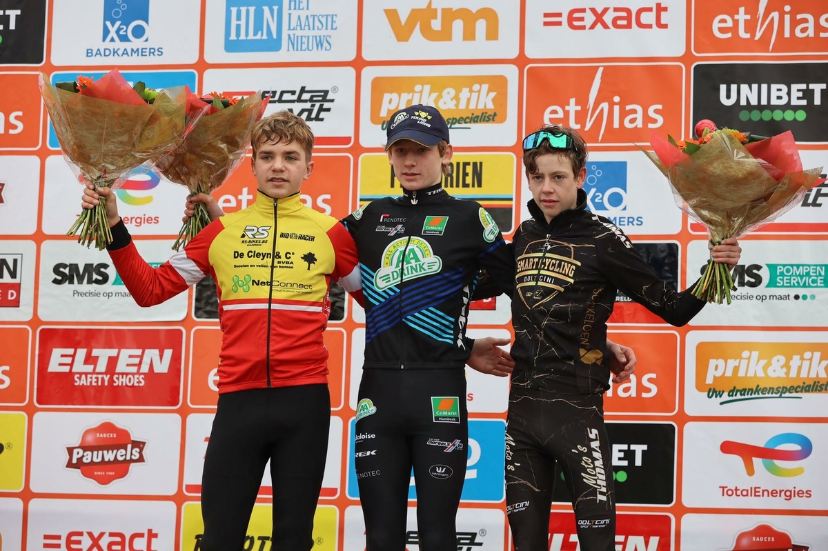 Essen nieuwelingen podium.jpg (652 KB)