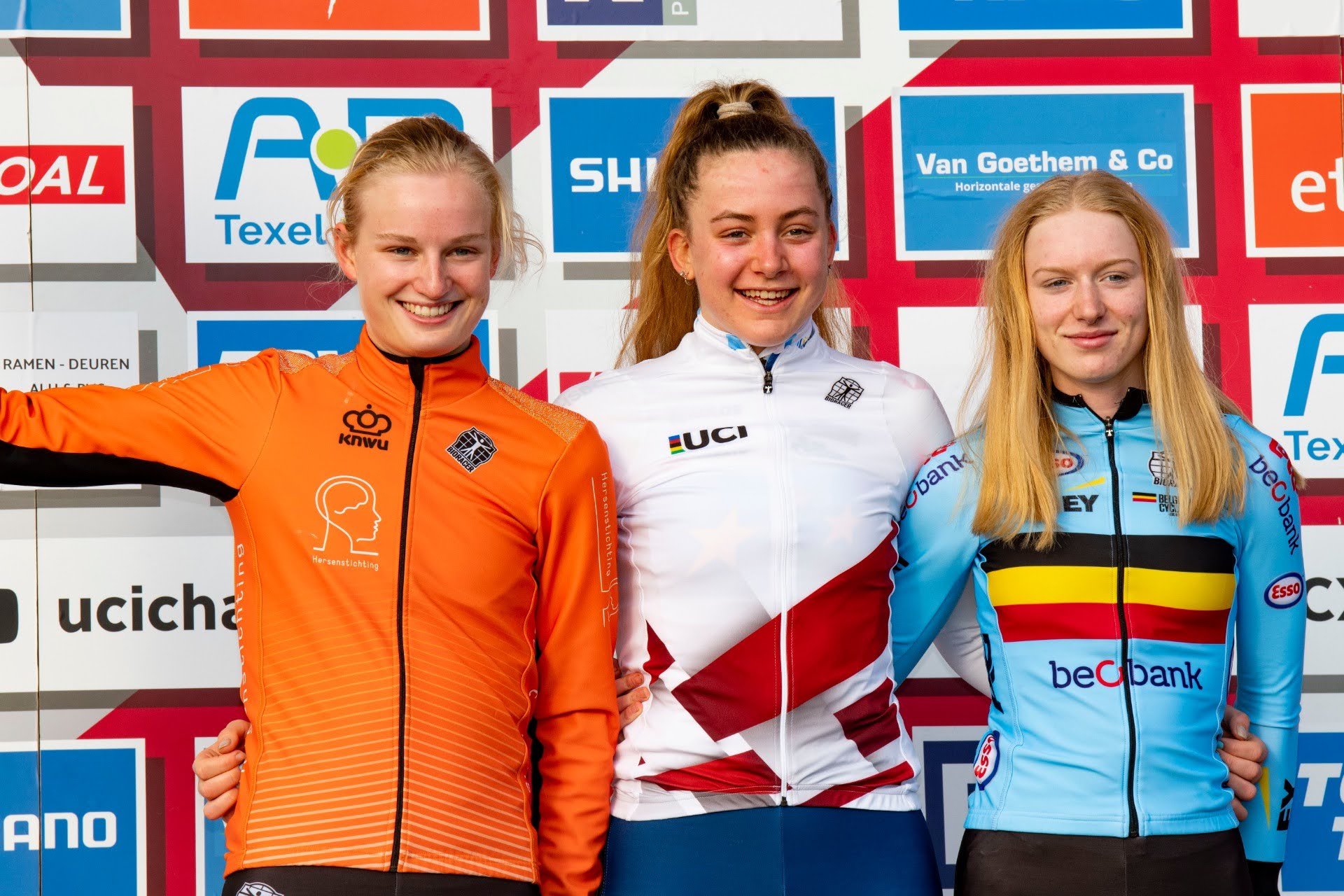 Dendermonde 2021 podium junioren dames.jpg (368 KB)