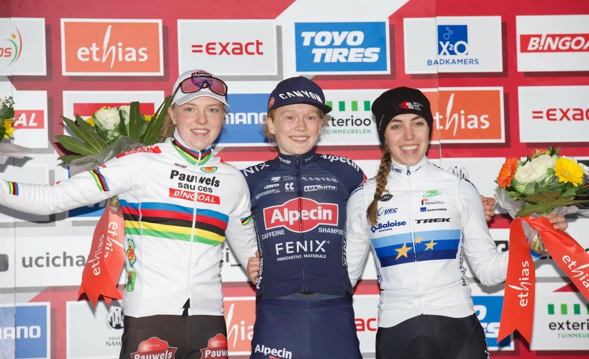 Namen 2021 podium beloften dames credit TFoto.jpg (561 KB)