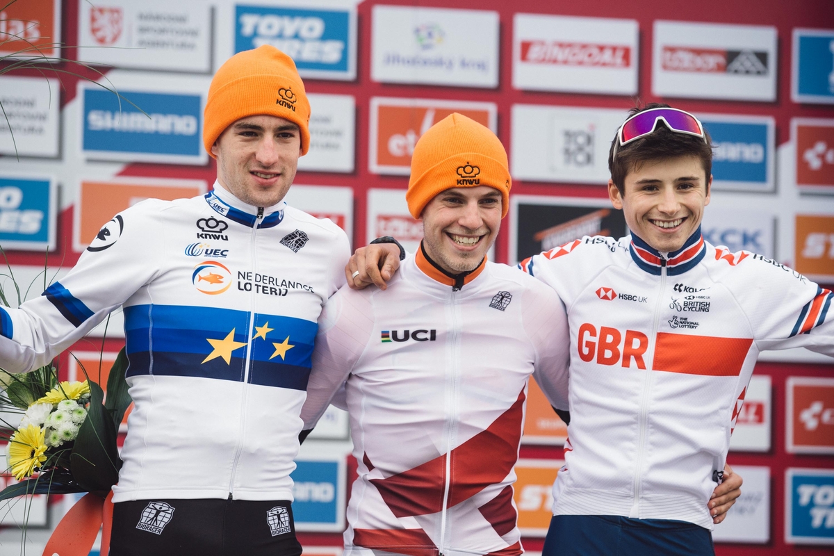 podium U23 credit Balint.jpg (626 KB)