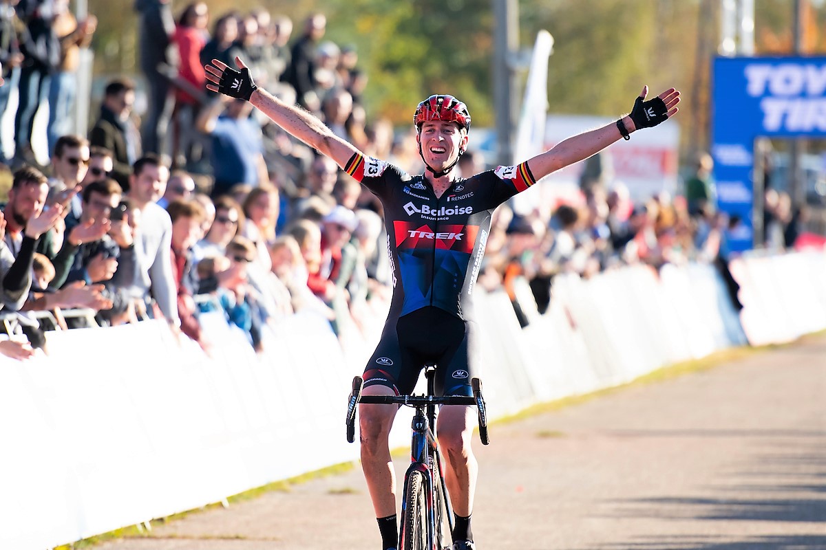 Toon Aerts triomfeert in Zonhoven