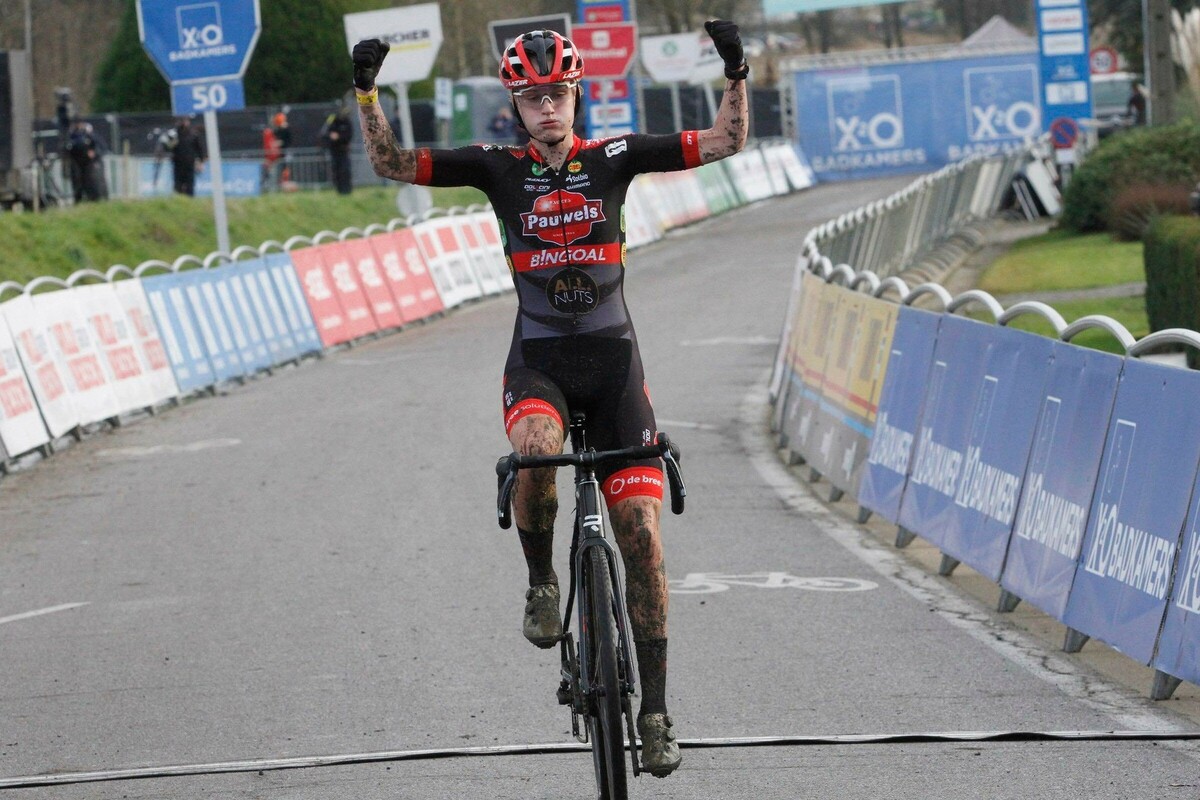 Leonie Bentveld opent het jaar met de zege in GP Sven Nys