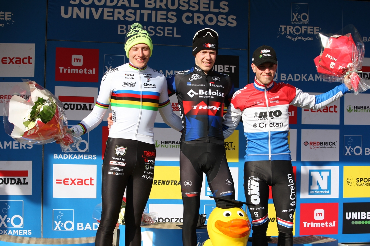 8S4U0060 podium U23 heren Brussel 2022.jpg (688 KB)