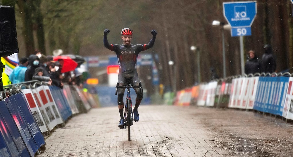 Pim Ronhaar steviger aan de leiding na Lille