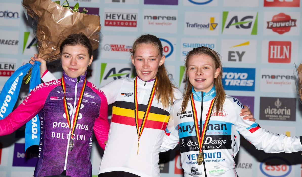 BK1_7055 podium U23 dames.jpg (304 KB)