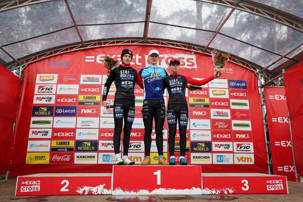 Sint-Niklaas 23 podium juniores credit Yefrifotos.jpeg (284 KB)