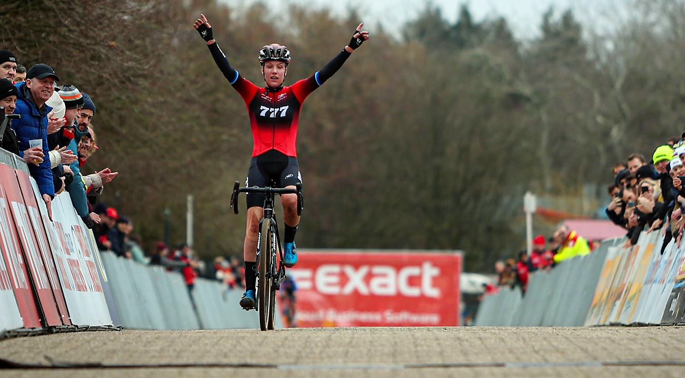 Annemarie Worst wint Exact cross Sint-Niklaas