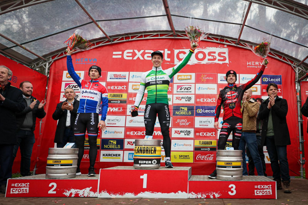 podium heren.jpeg (282 KB)