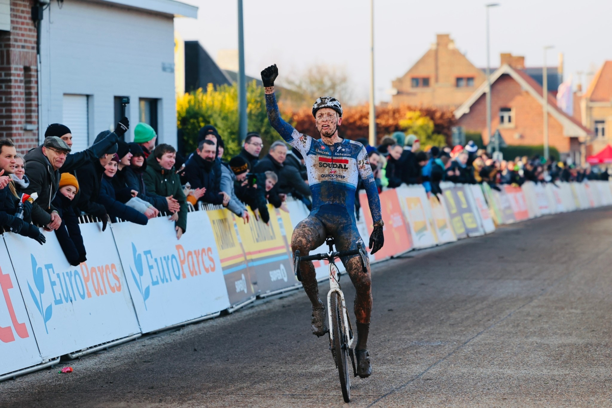 Tim Merlier wint Kasteelcross Zonnebeke