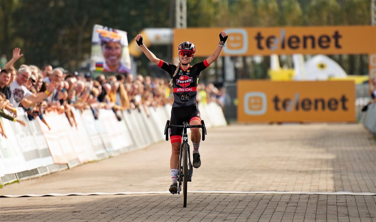 Denise Betsema soleert naar leidersplaats in Superprestige