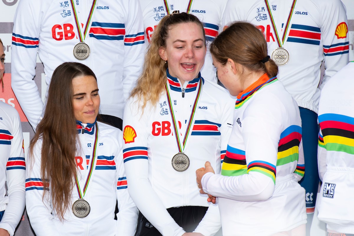 Zoe Bäckstedt was enige dame in openingsronde van Team Relay