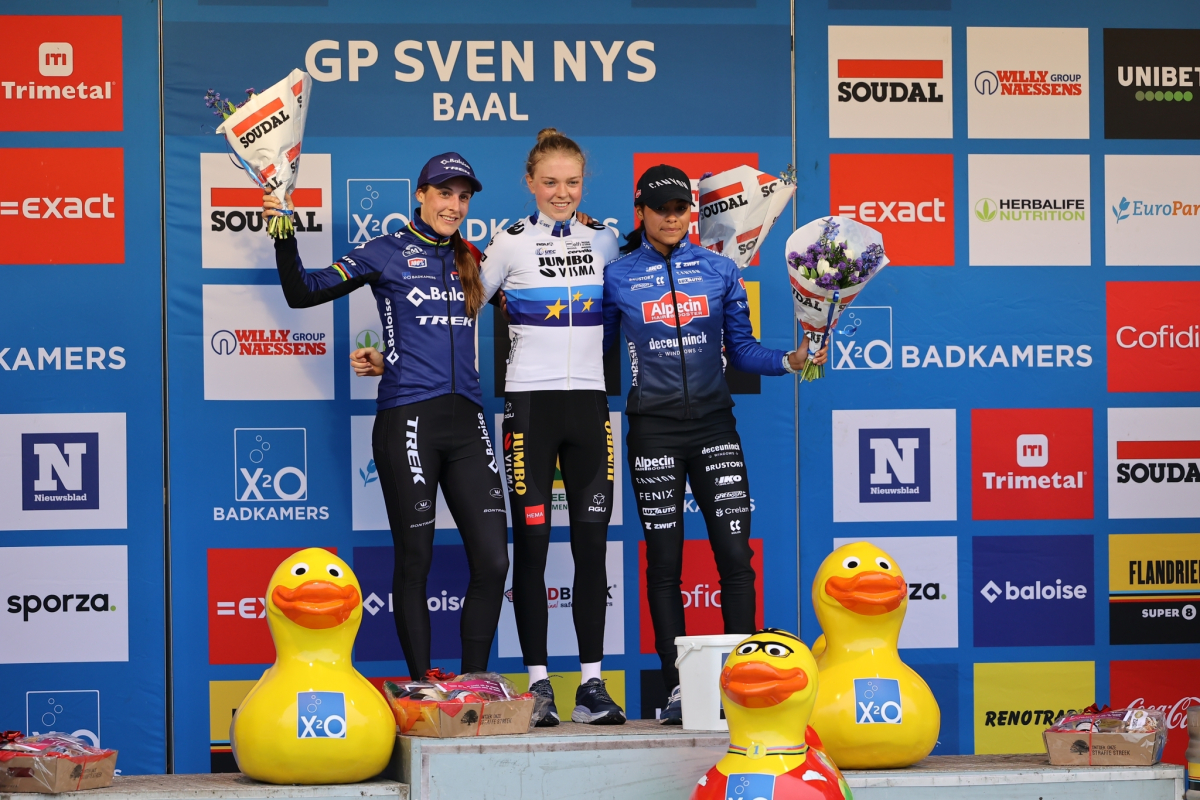 Baal 23 podium dames credit Bram.jpeg (952 KB)