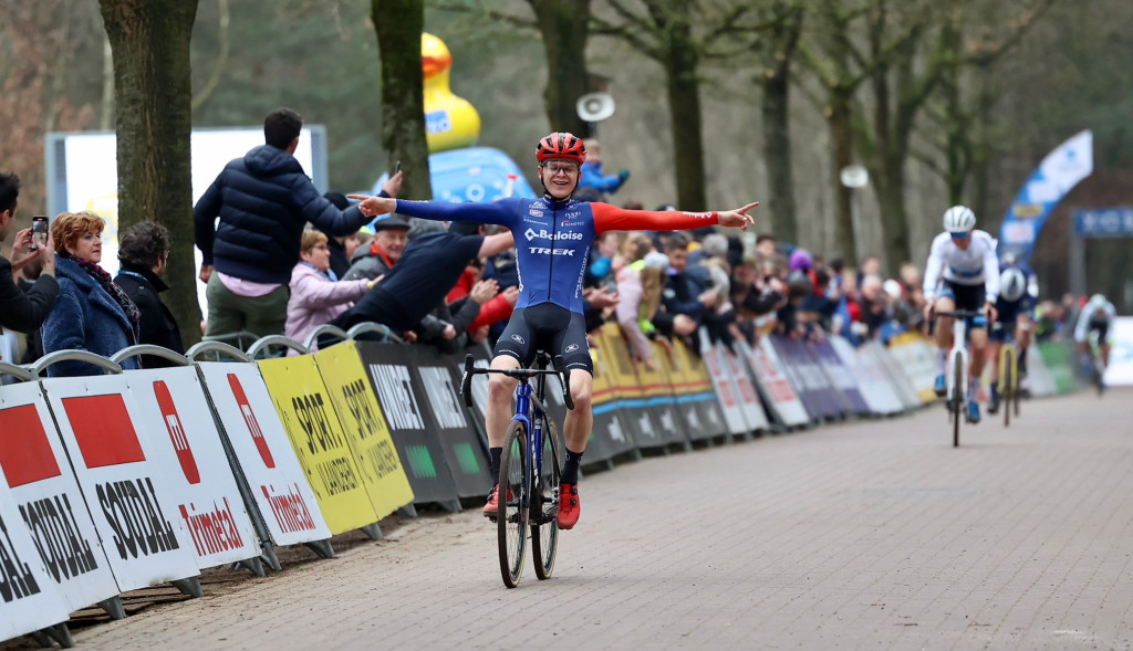 David Haverdings wint Krawatencross bij U23 heren