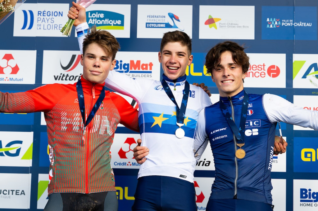 EKP_8754 podium junioren heren.jpg (238 KB)