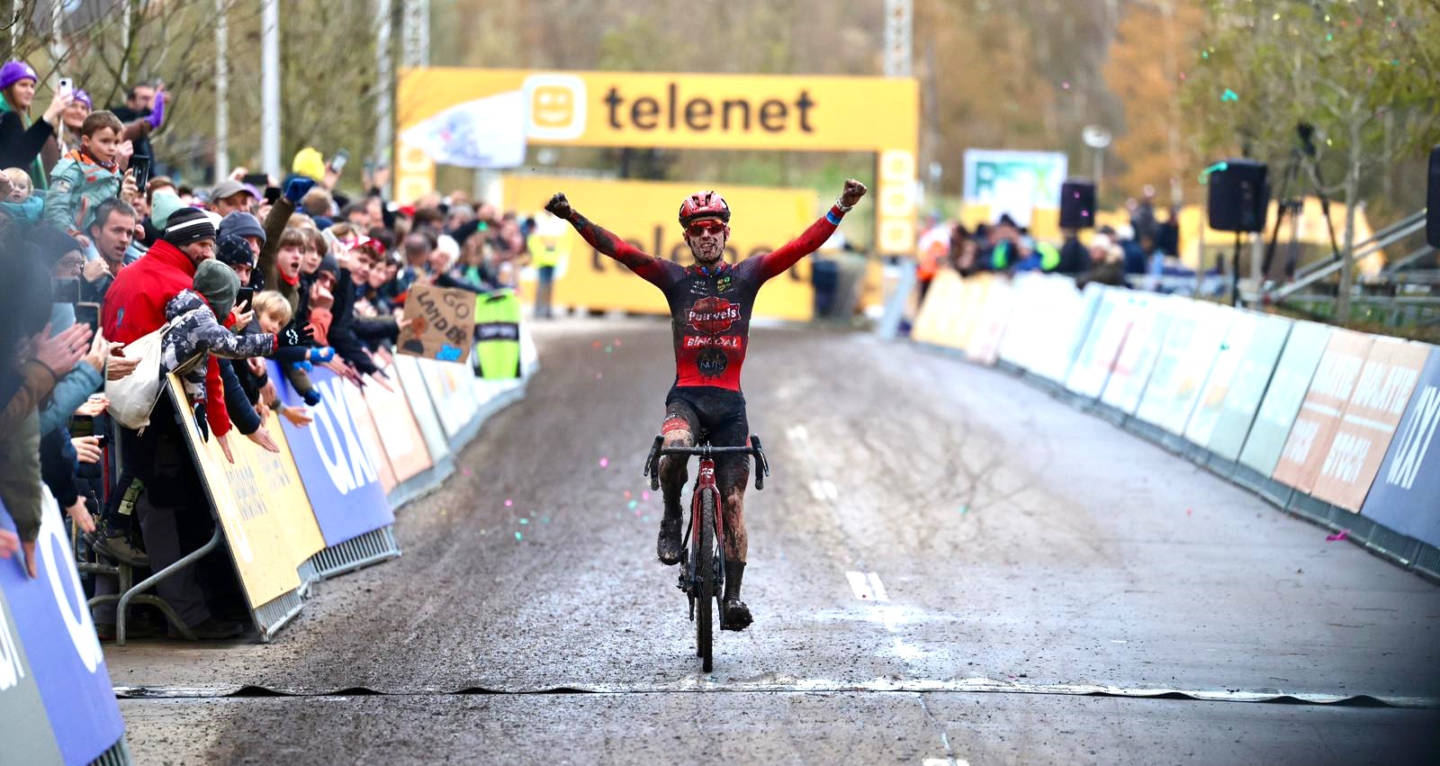 3 op 3 voor Eli Iserbyt in de Superprestige