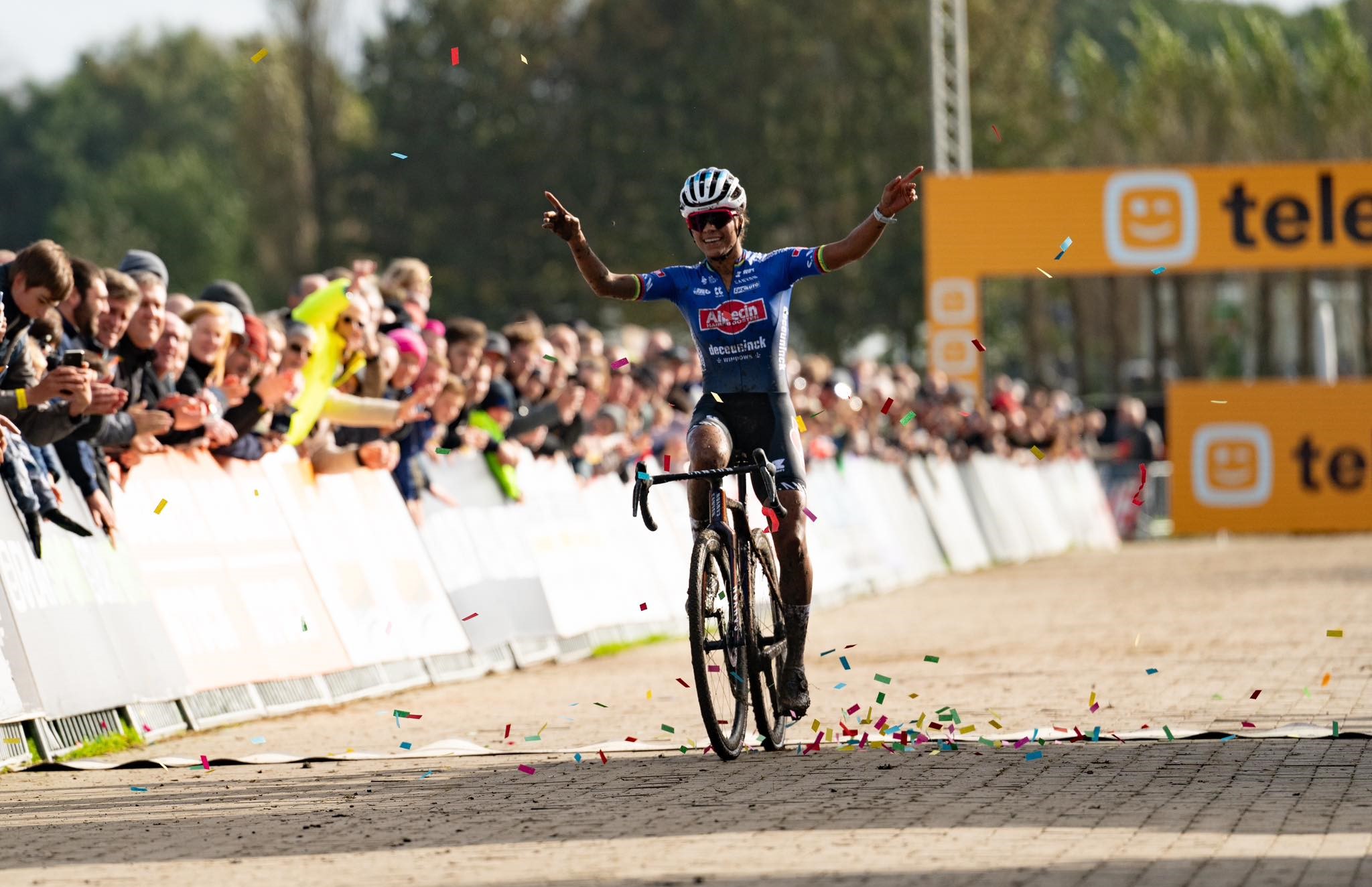 Alvarado wint in Ruddervoorde en grijpt leidsterplaats