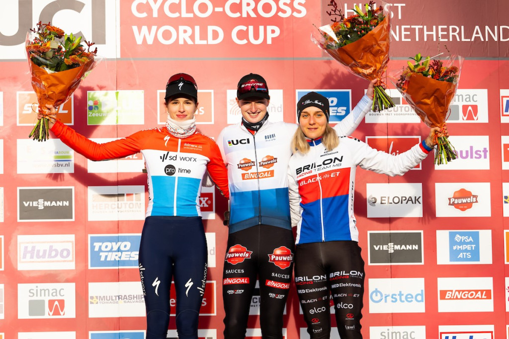 HUL_1791 podium U23 dames.jpg (241 KB)