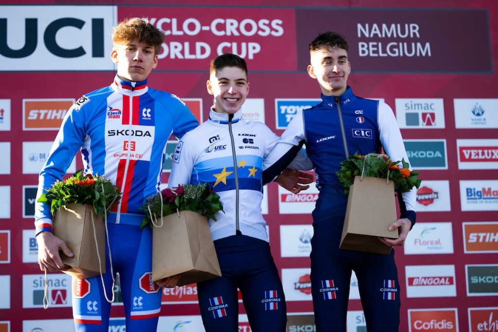 NAM_4629 podium junioren heren.jpg (207 KB)